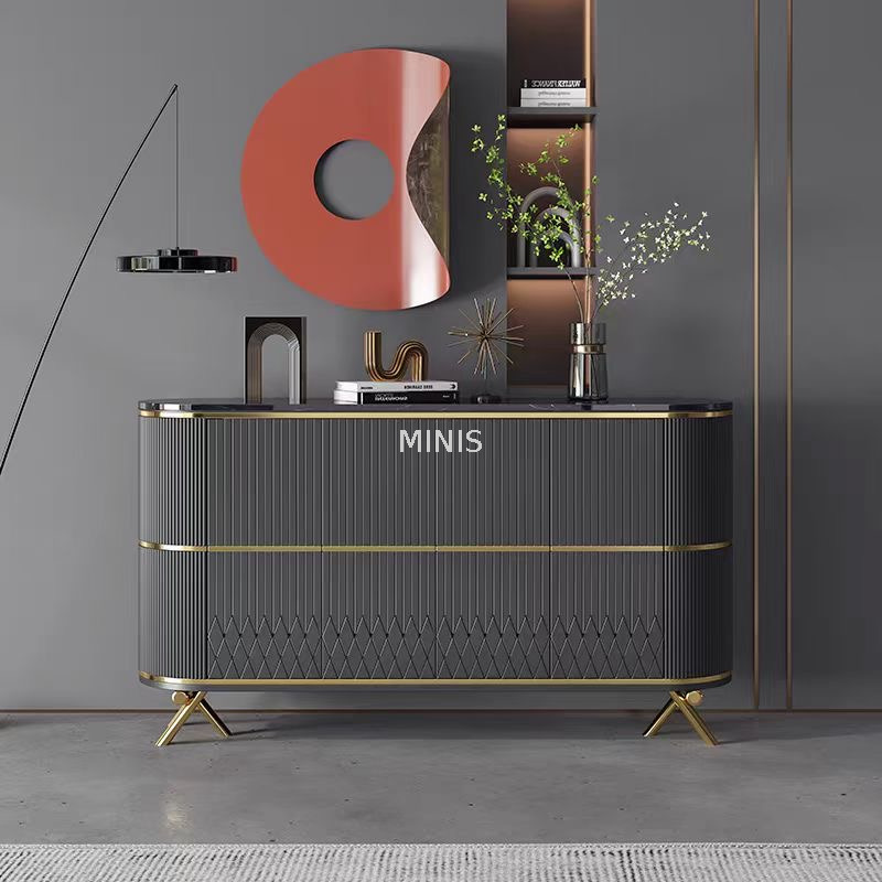 Sal&oacute;n moderno y bonito aparador negro con tapa de m&aacute;rmol