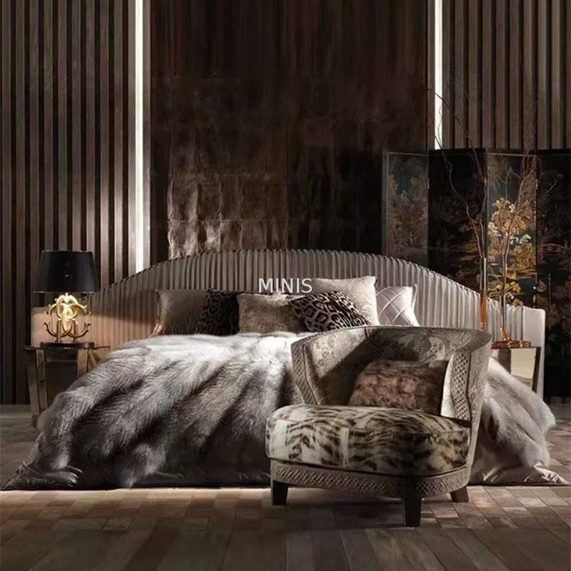 Habitaci&oacute;n grande para adultos, estilo italiano, elegante cama tama&ntilde;o king personalizada
