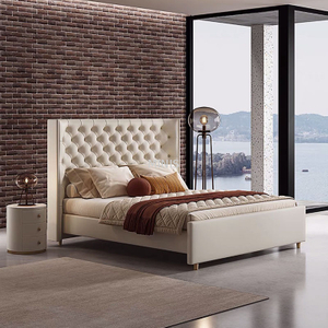 Cama king size francesa elegante color marfil con colch&oacute;n